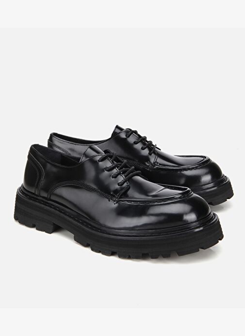 Erkek Rugan Deri Siyah Dikiş Detaylı Kalın Tabanlı Günlük Ayakkabı 02AYH312370A100 - Görsel 3