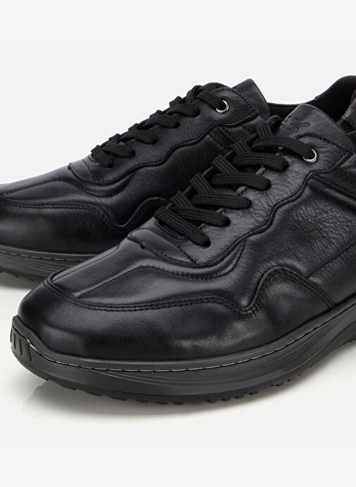 Erkek Deri Siyah Dikiş Detaylı Comfort Spor Ayakkabı 02AYH314080A100 - Görsel 4