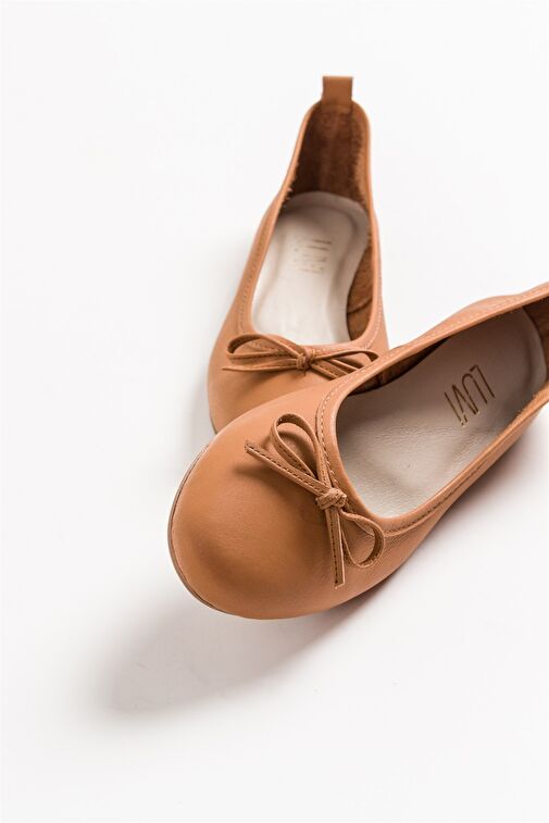 01 Taba Cilt Hakiki Deri Kadın Babet Ayakkabı - Görsel 4