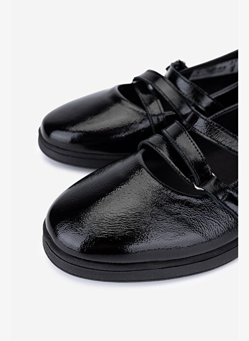 Valmenti Kadın Hakiki Deri Siyah Kırışık Rugan Babet Ayakkabı - Görsel 4