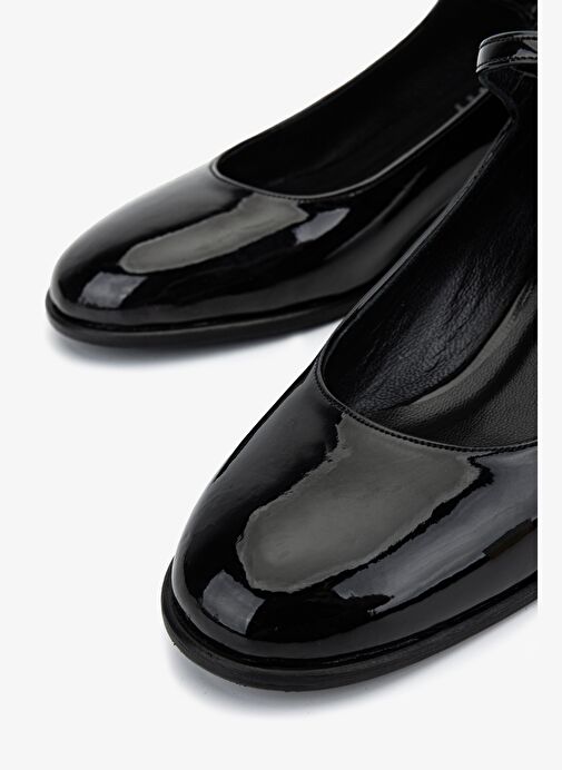 Valmenti Kadın Suni Deri Siyah Rugan Topuklu Ayakkabı - Görsel 4