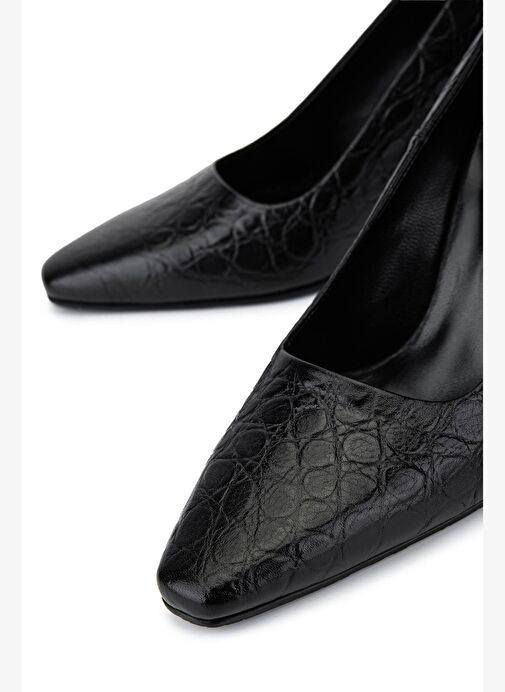 Tamer Tanca Kadın Siyah Rugan Topuklu Ayakkabı - Görsel 5