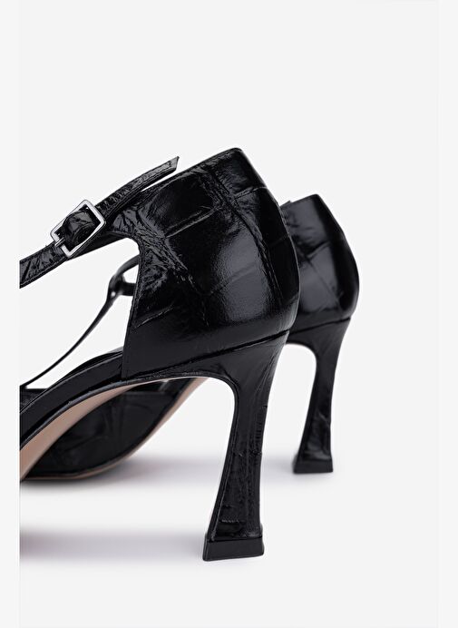 Valmenti Kadın Hakiki Deri Siyah Topuklu Ayakkabı - Görsel 5