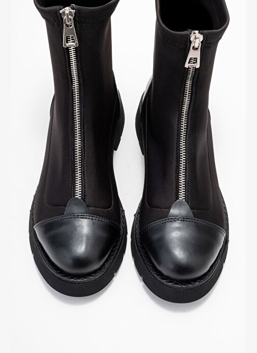 MARTOS Siyah Cilt Streç Önden Fermuarlı Kadın Bot - Görsel 3