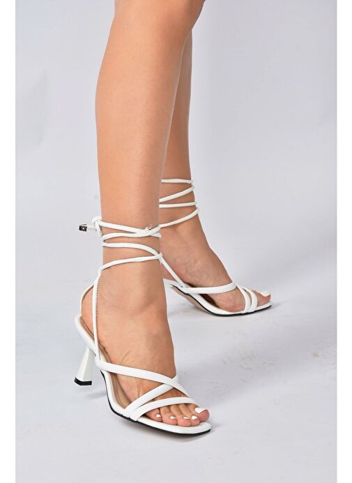 Beyaz Bilek Bağlamalı Kadın Topuklu Ayakkabı K404070209 - Görsel 4