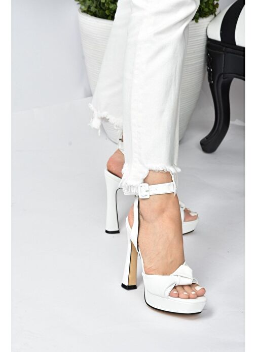 Beyaz Kalın Plaform Topuklu Kadın Ayakkabı K404080209 - Görsel 2