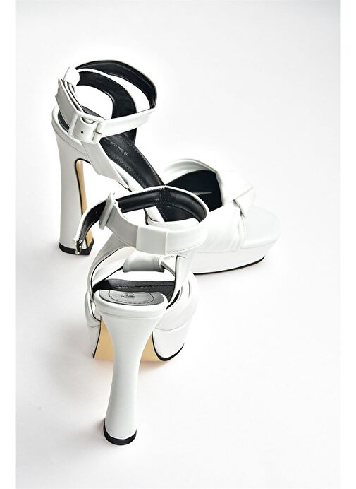 Beyaz Kalın Plaform Topuklu Kadın Ayakkabı K404080209 - Görsel 7