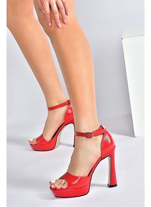 Kırmızı Rugan Platform Kalın Topuklu Kadın Ayakkabı K404580108 - Görsel 2