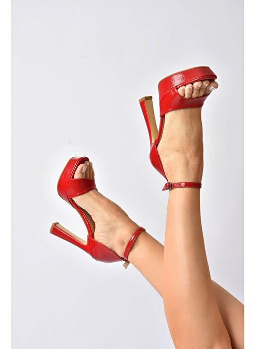 Kırmızı Rugan Platform Kalın Topuklu Kadın Ayakkabı K404580108 - Görsel 4