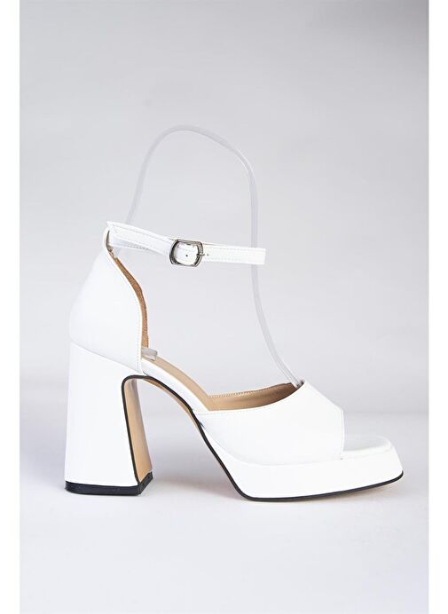 Beyaz Kalın Platform Topuklu Kadın Ayakkabı K404100209 - Görsel 6