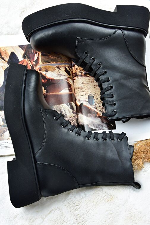 Siyah Kalın Tabanlı Günlük Kadın Bot Postal L610130109 - Görsel 6