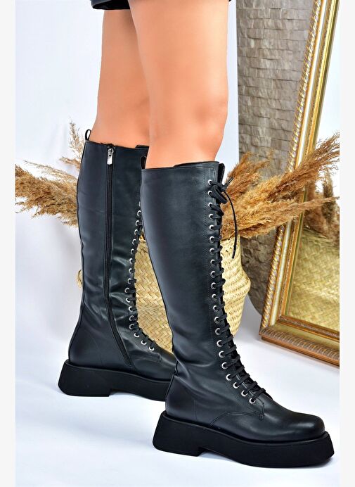 Siyah Bağcıklı Günlük Kadın Çizme L610130909 - Görsel 2