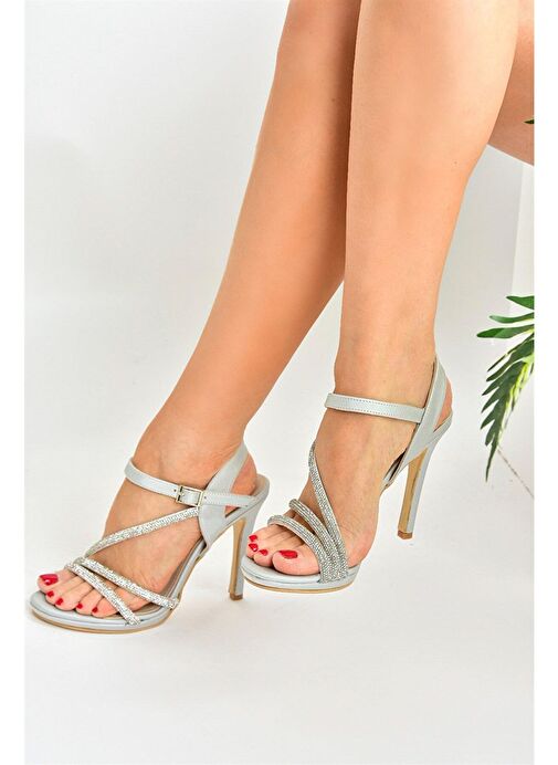 Gümüş Saten Kumaş Taşlı Kadın Abiye Topuklu Ayakkabı M246011104 - Görsel 2