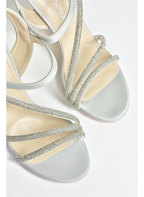 Gümüş Saten Kumaş Taşlı Kadın Abiye Topuklu Ayakkabı M246011104 - Görsel 8