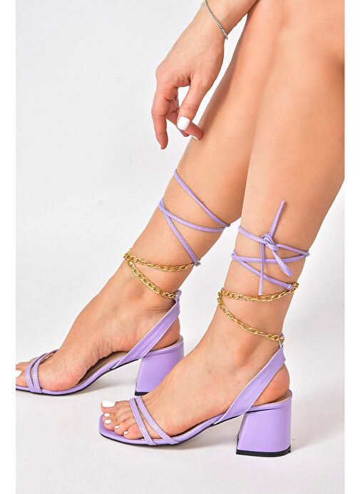 Lila Kısa Topuklu Altın Zincir Detaylı Bilekten Bağlamalı Kadın Ayakkabı M369541209 - Görsel 2