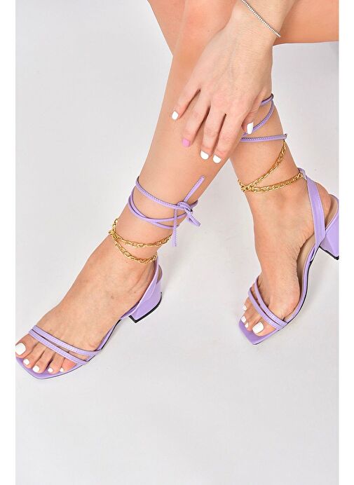 Lila Kısa Topuklu Altın Zincir Detaylı Bilekten Bağlamalı Kadın Ayakkabı M369541209 - Görsel 5