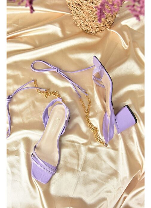 Lila Kısa Topuklu Altın Zincir Detaylı Bilekten Bağlamalı Kadın Ayakkabı M369541209 - Görsel 8