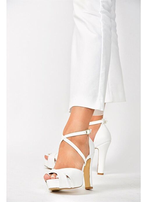 Fox Shoes Beyaz Kadın Topuklu Ayakkabı 8585 - Görsel 3