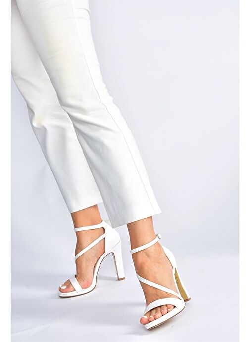 Beyaz Kalın Topuklu Kadın Ayakkabı M348072209 - Görsel 4