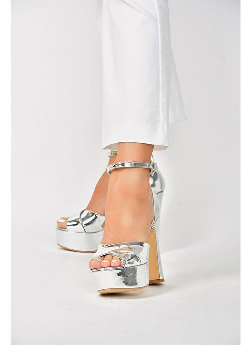 Gümüş Ayna Platform Kalın Topuklu Abiye Ayakkabı M348202534 - Görsel 3