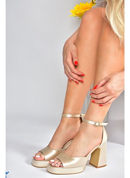 Ten Saten Kumaş Kalın Platform Topuklu Kadın Ayakkabı M570020804 - Görsel 4