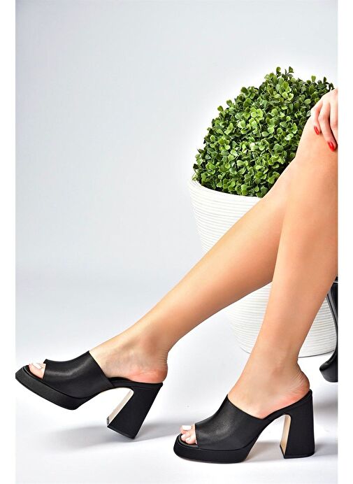 Siyah Saten Kumaş Kalın Topuklu Kadın Terlik M570021204 - Görsel 5