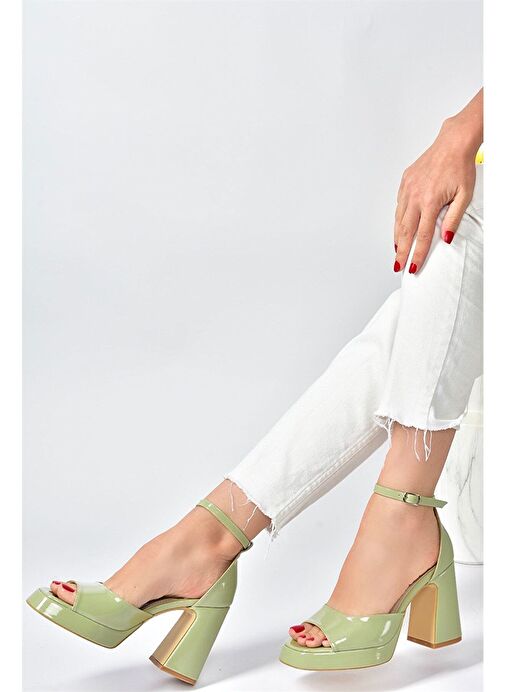 Yeşil Rugan Kalın Platform Topuklu Kadın Ayakkabı K404100208 - Görsel 7