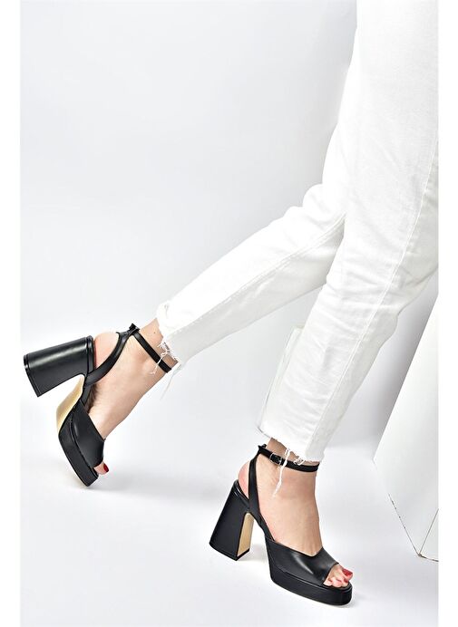 Siyah Kalın Platform Topuklu Kadın Ayakkabı M570345609 - Görsel 4