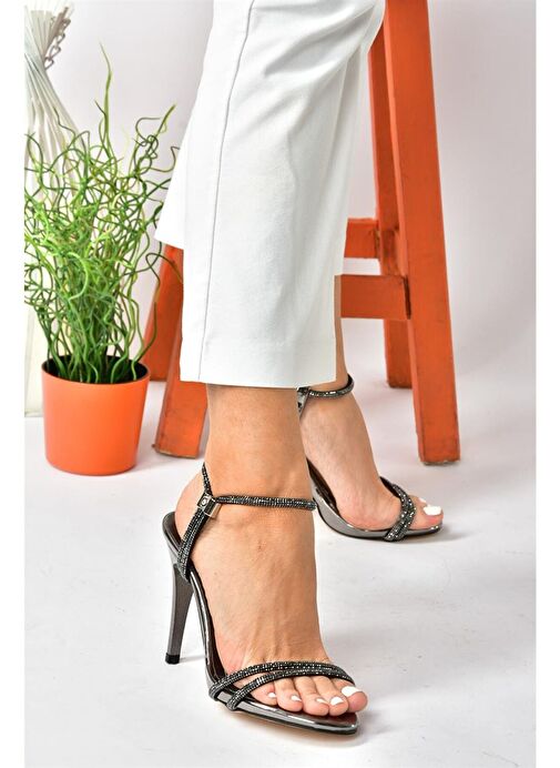 Platin Ayna Taşlı İnce Bantlı Topuklu Kadın Abiye Ayakabı P251775034 - Görsel 3