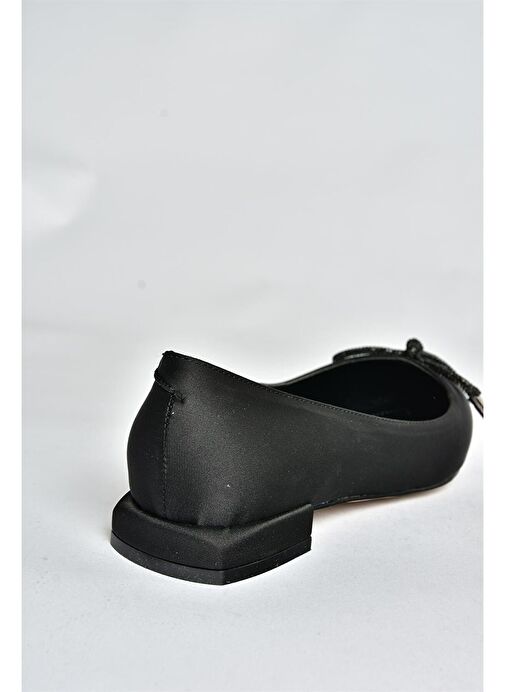 Siyah Saten Kumaş Alçak Topuklu Kadın Ayakkabı P820121204 - Görsel 7