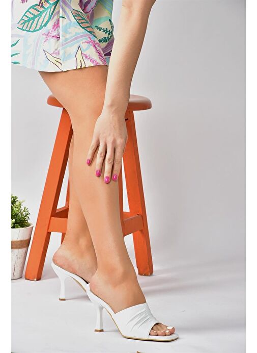 Beyaz İnce Topuklu Kadın Terlik P590233809 - Görsel 5