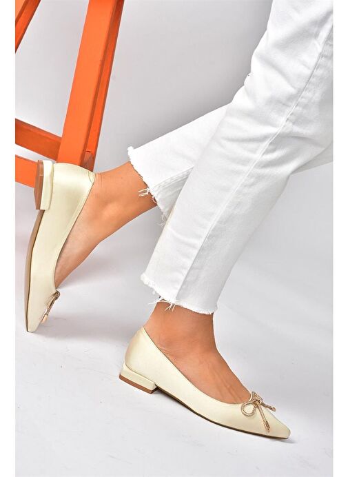 Bej Saten Kumaş Alçak Topuklu Kadın Ayakkabı P820121204 - Görsel 2