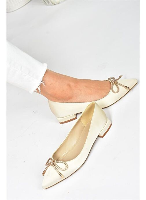 Bej Saten Kumaş Alçak Topuklu Kadın Ayakkabı P820121204 - Görsel 3