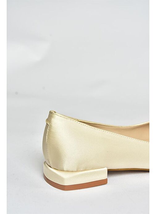 Bej Saten Kumaş Alçak Topuklu Kadın Ayakkabı P820121204 - Görsel 8