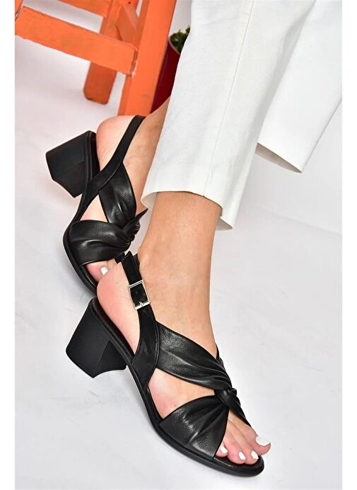 P555450103 Siyah Hakiki Deri Kalın Topuklu Kadın Ayakkabı - Görsel 2