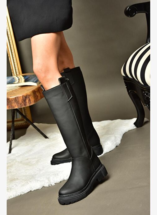 R973201109 Siyah Kalın Tabanlı Kadın Çizme - Görsel 3