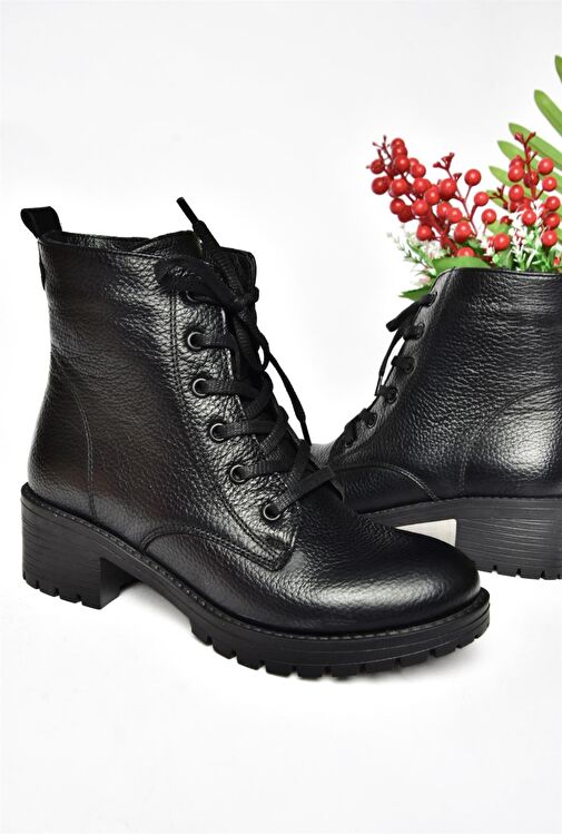 R555054103 Siyah Hakiki Deri Alçak Tabanlı Kadın Postal Bot - Görsel 7