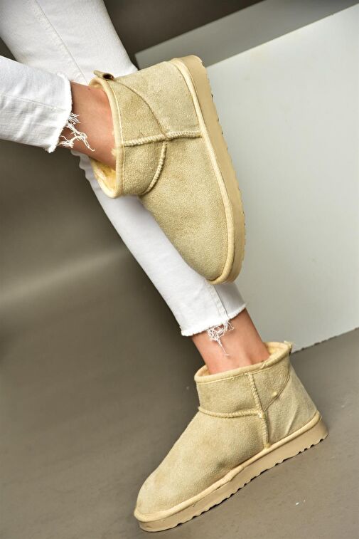 R612018402 Bej Süet İçi Tüylü Yarım Kadın Bot - Görsel 3