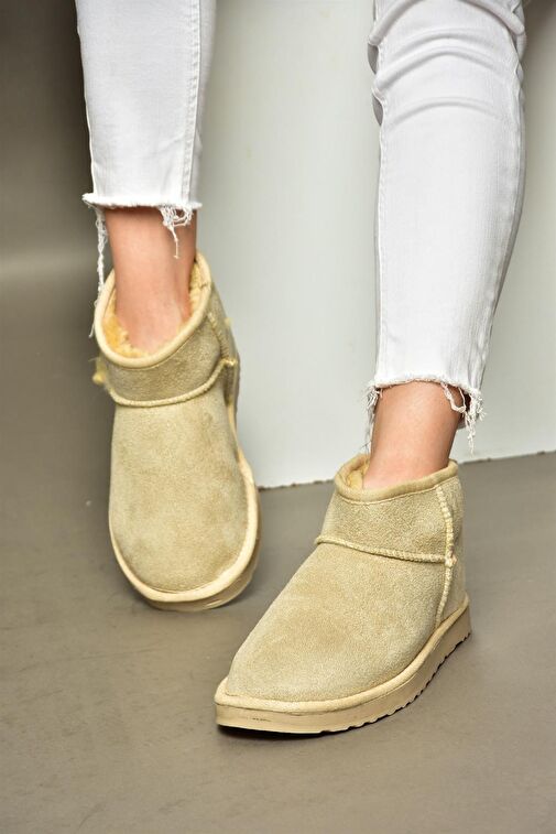 R612018402 Bej Süet İçi Tüylü Yarım Kadın Bot - Görsel 4