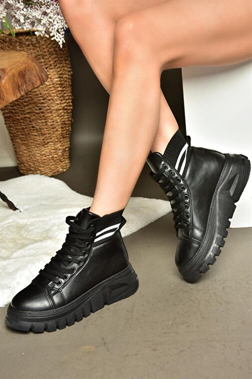 R250660009 Siyah Kalın Tabanlı Kadın Bot - Görsel 3