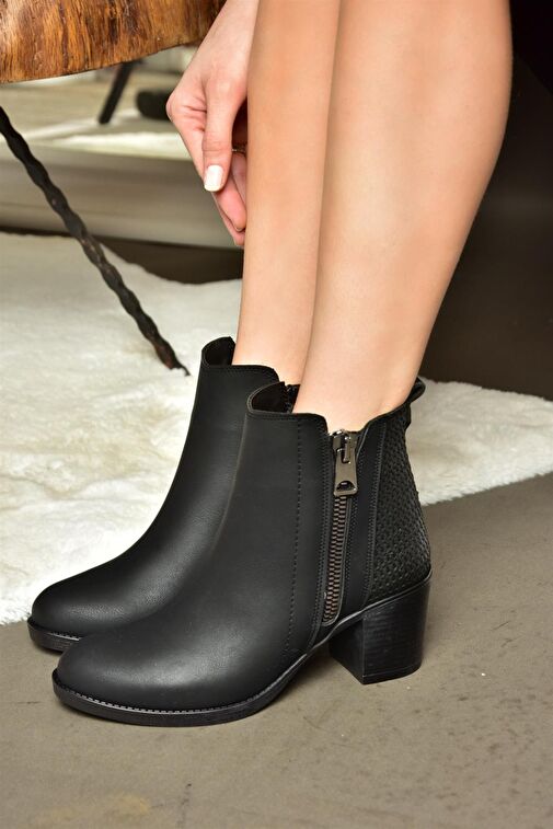 R674161009 Siyah Kalın Topuklu Kadın Bot - Görsel 4