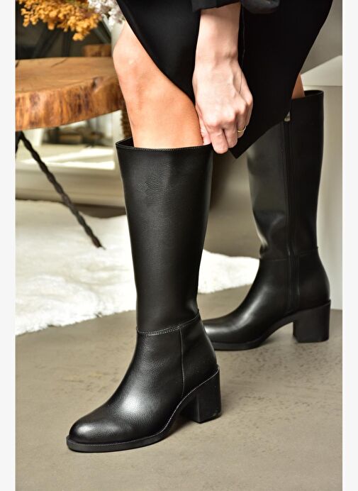 R404800509 Siyah Alçak Topuklu Kadın Çizme - Görsel 2
