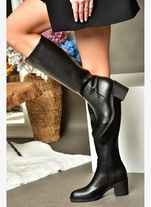 R404800509 Siyah Alçak Topuklu Kadın Çizme - Görsel 4