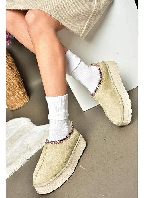 R612047302 Bej Süet İçi Tüylü Kalın Tabanlı Kadın Terlik - Görsel 5