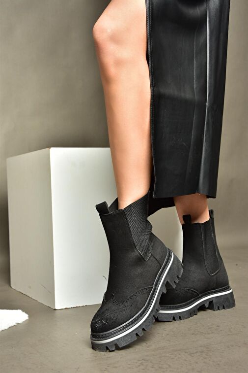 R524902302 Siyah Süet Kalın Tabanlı Kadın Bot - Görsel 3