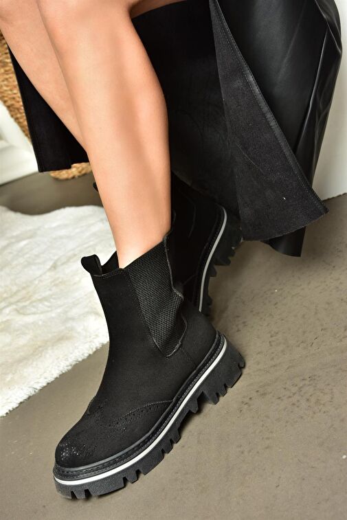 R524902302 Siyah Süet Kalın Tabanlı Kadın Bot - Görsel 5