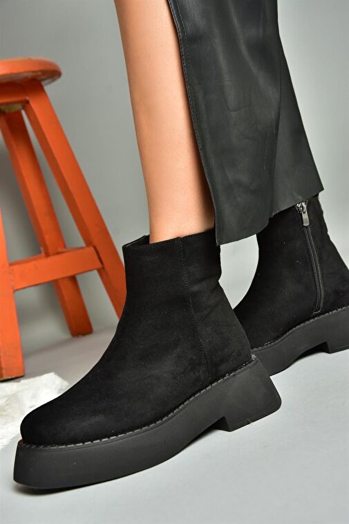 R820190202 Siyah Süet Kalın Tabanlı Kadın Bot - Görsel 6