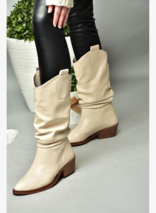 R280080509 Bej Alçak Topuklu Büzgülü Kadın Çizme - Görsel 2