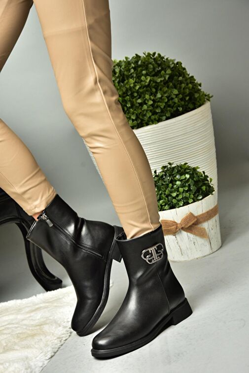 R312222109 Siyah Alçak Tabanlı Kadın Bot - Görsel 7