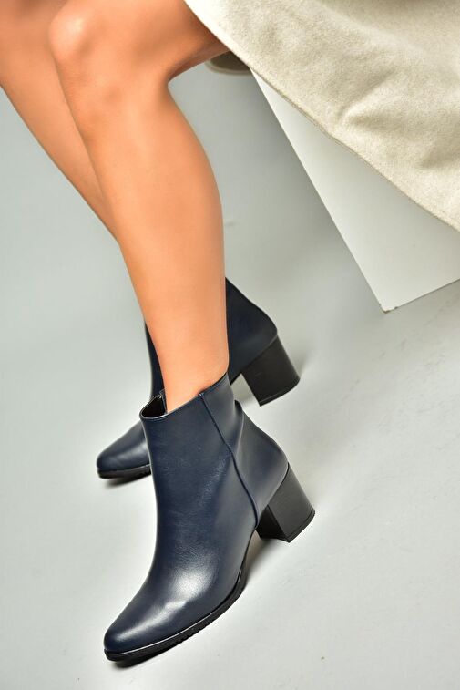 G654013109 Lacivert Alçak Topuklu Kadın Bot - Görsel 2